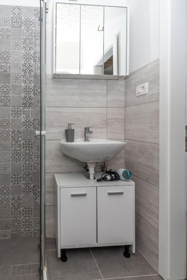Studio Apartman Duje Трогир Экстерьер фото